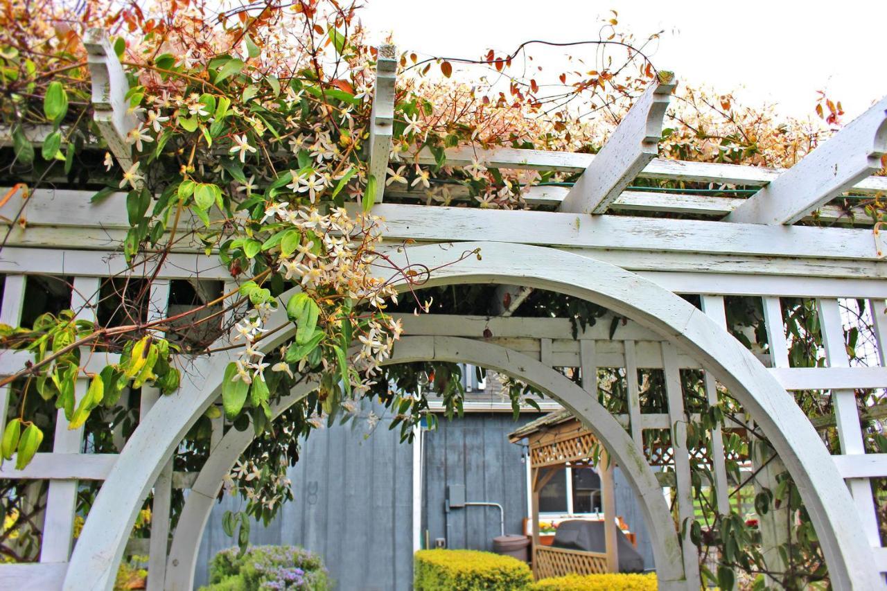 Dungeness Barn House Bed And Breakfast At Two Crows Farm スクイム エクステリア 写真