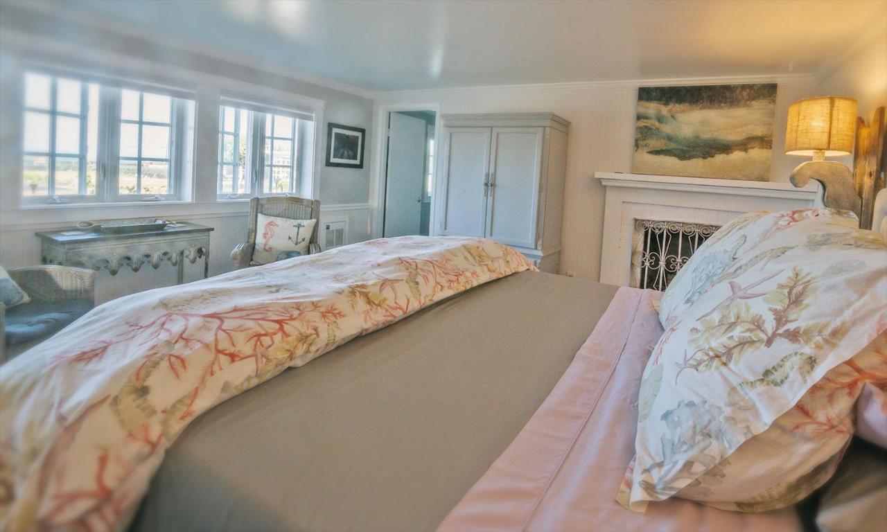 Dungeness Barn House Bed And Breakfast At Two Crows Farm スクイム エクステリア 写真